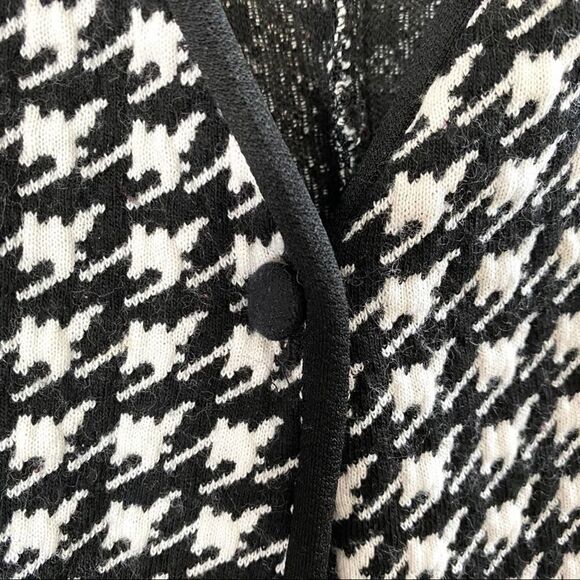 Gail morgado houndstooth black/white knit sweater - Picture 5 of 7